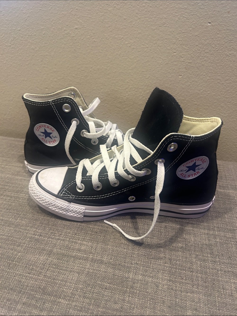 Converse Black & White High-Top Sneakers size 6 women/4 men